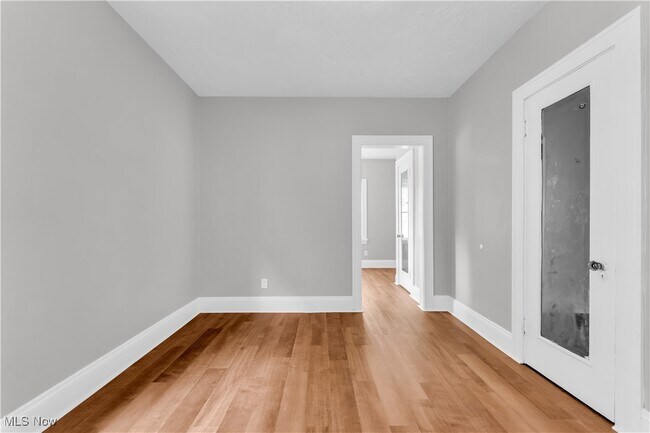 Building Photo - 4732 E 104th St