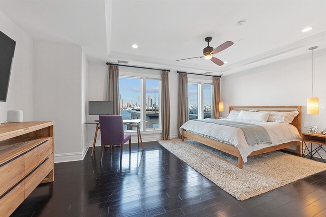 Building Photo - 38 Oxford Landing