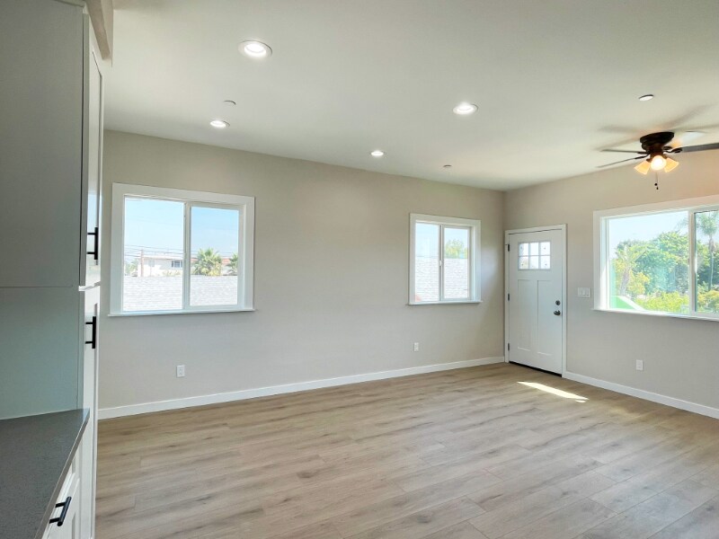 Building Photo - 3570-3574 45th St