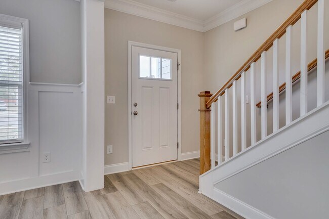 Building Photo - COMING SOON!  Comfort AND sophistication in Martinez, GA