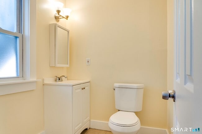 Building Photo - 303 Millville Ave