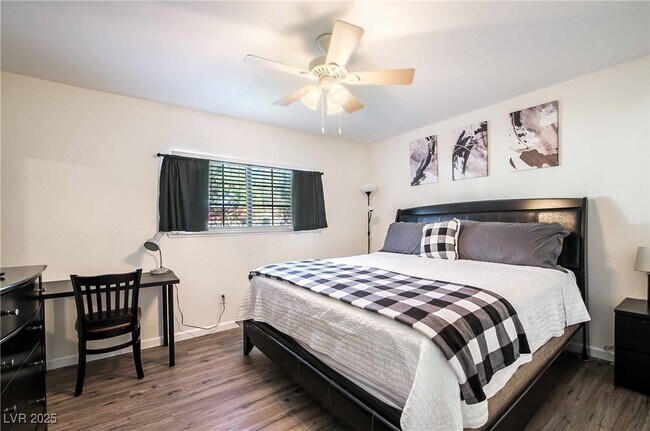 Building Photo - 101 Luna Way