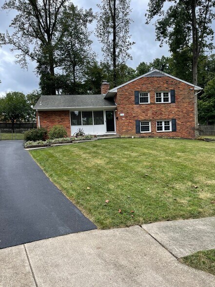 Building Photo - 7603 Cosgrove Pl