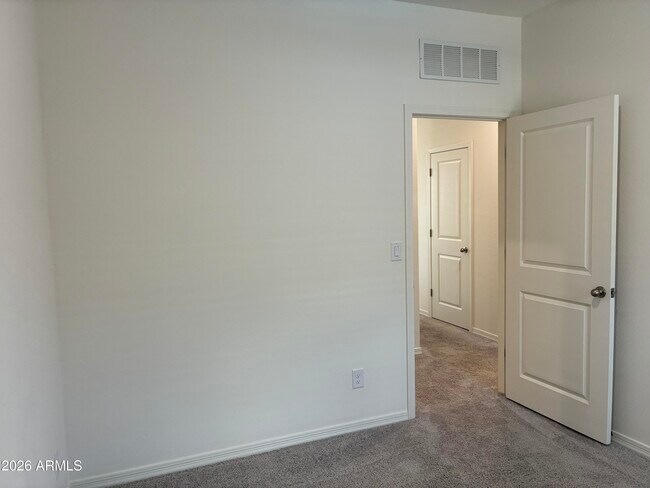 Building Photo - 20109 W Palo Verde Dr
