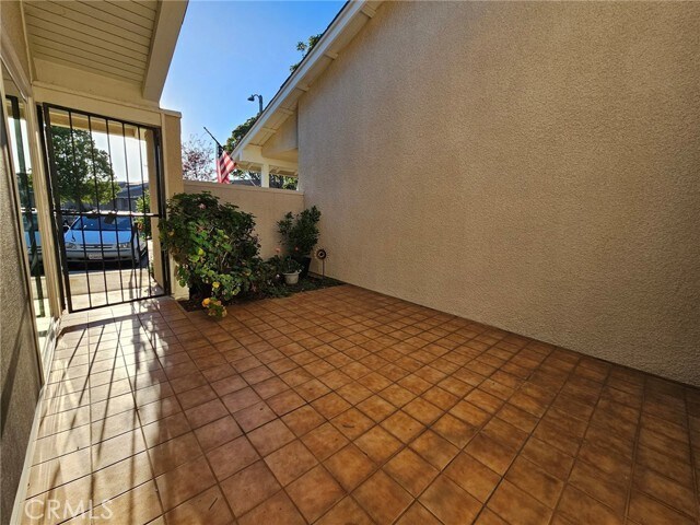 Building Photo - 8933 Modesto Cir