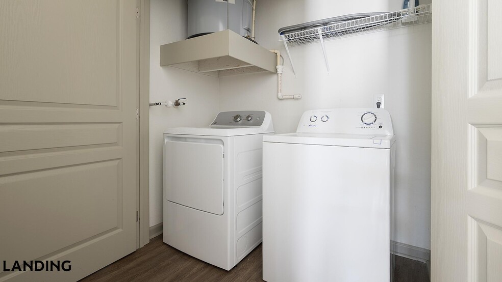 Building Photo - 10051 Perimeter Station Dr