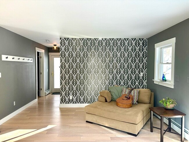 Building Photo - Bright & Airy Home Near Brettun’s Pond – Scenic Views & Modern Comfort
