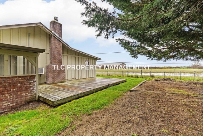 Building Photo - 2082 Ohio St