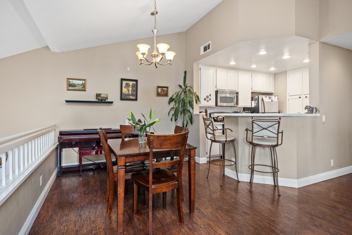 Building Photo - 66 Sandcastle