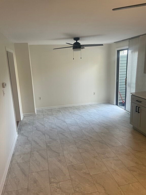 Building Photo - 51 Grove St