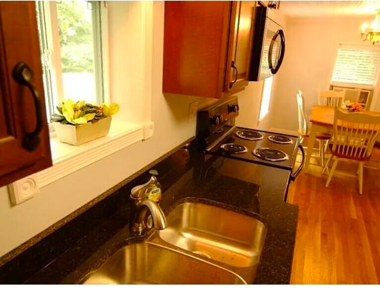 Building Photo - 218 Old Holden Beach Rd SW