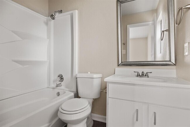 Building Photo - 1905 Margalene Way