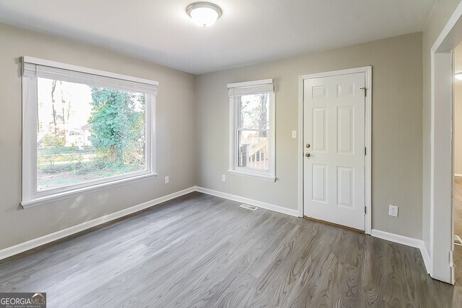 Building Photo - 3212 Pine Branch Ct