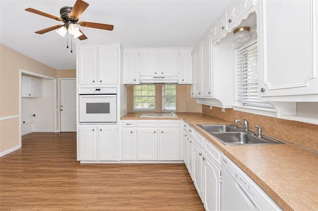 Building Photo - 5513 Scott Dr