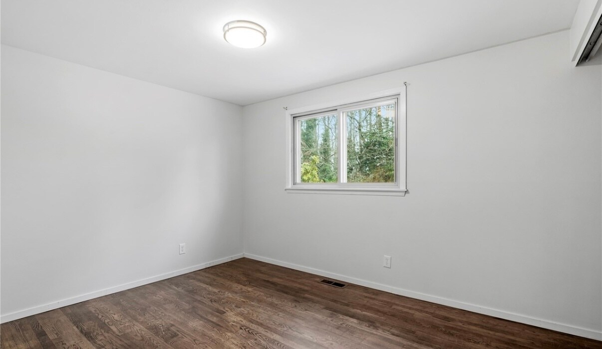 Building Photo - 26510 19th Pl S