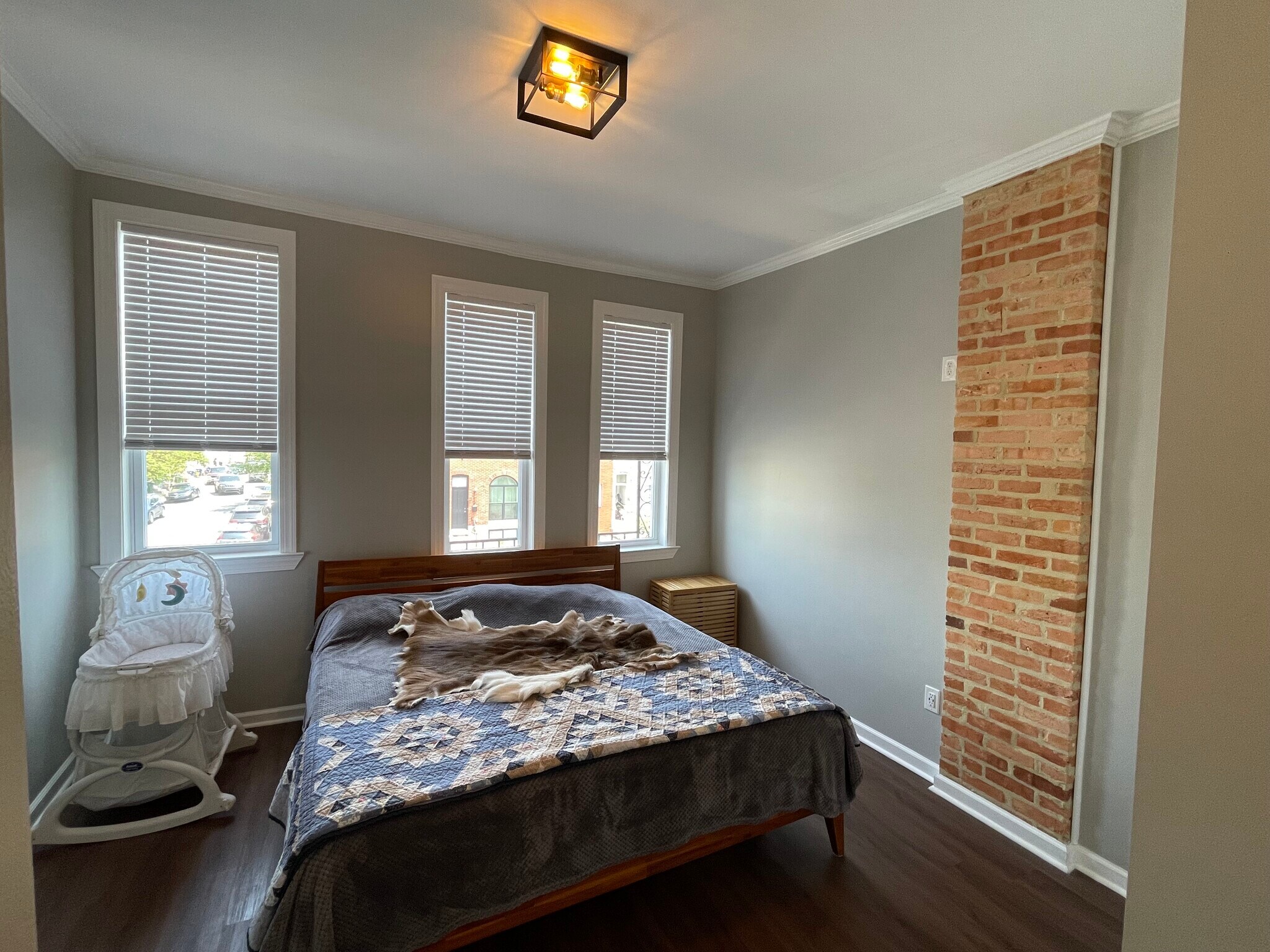Master - 124 S Highland Ave