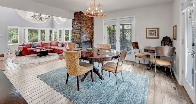 Building Photo - 3427 Iris Ct