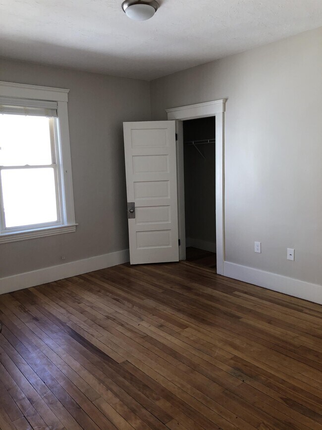 Building Photo - 7 Plantation St