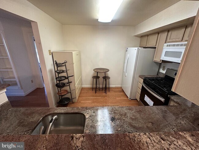 Building Photo - 9224 Cardinal Forest Ln