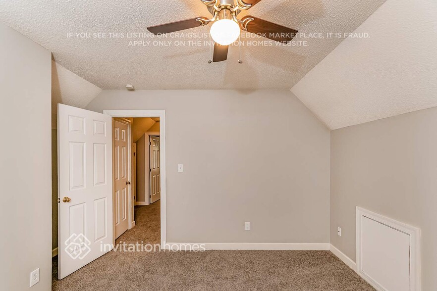 Building Photo - 4504 Bartholomew Cir