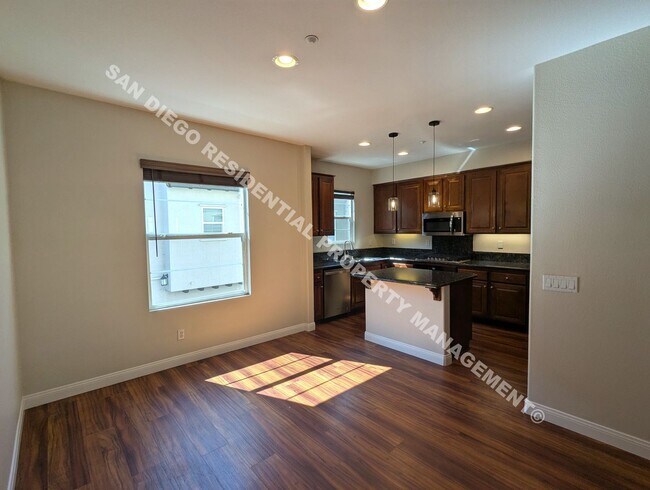 Building Photo - Beautiful San Moritz Townhome - Available ...