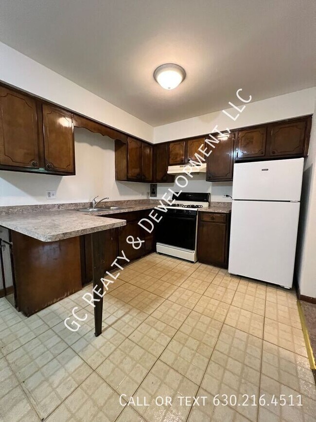 Building Photo - 525 Highview Ave