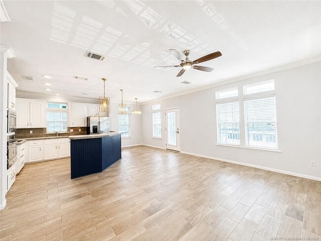 Building Photo - 35 NE Nautical Dr