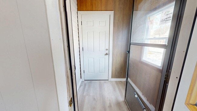 Building Photo - Slavic Village - 4 Bedroom - Single Family Home