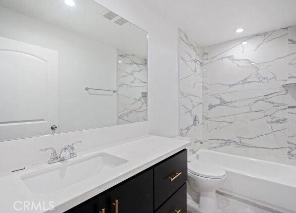 Building Photo - 10422 Graham Ave