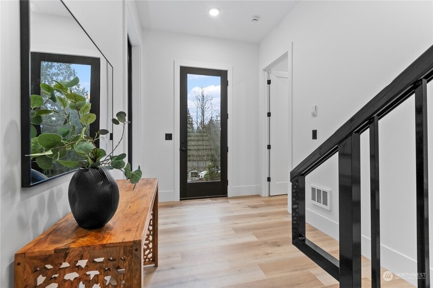 Building Photo - 2952 Brook Ln