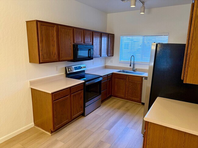 Building Photo - Gilbert 3 Bed, 2 Full Bath Single Story Home