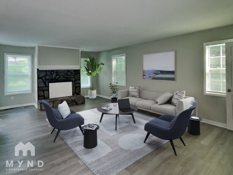 Building Photo - 804 Pine Forest Cir