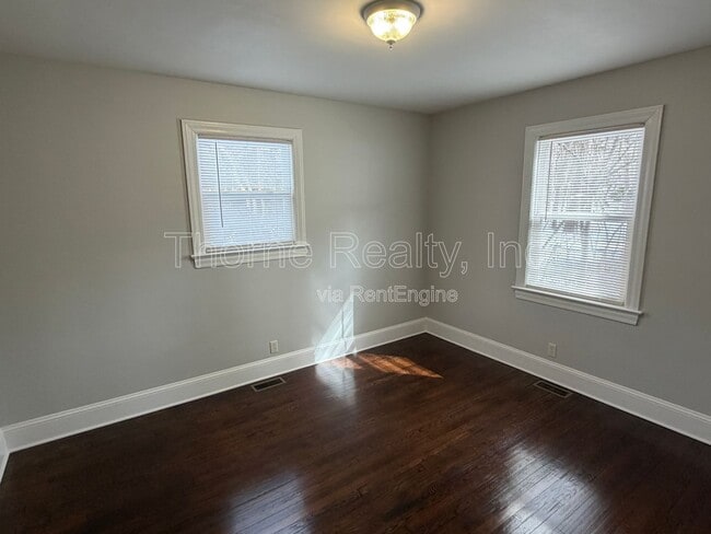 Building Photo - 1228 Griffin St