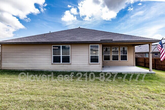 Building Photo - 333 Blaze Moon