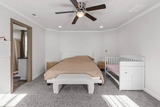 Building Photo - 812 Somb Moore Ways