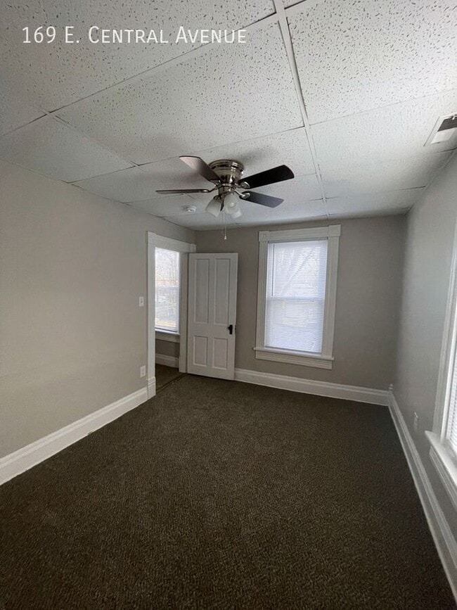 Building Photo - 169 E Central Ave