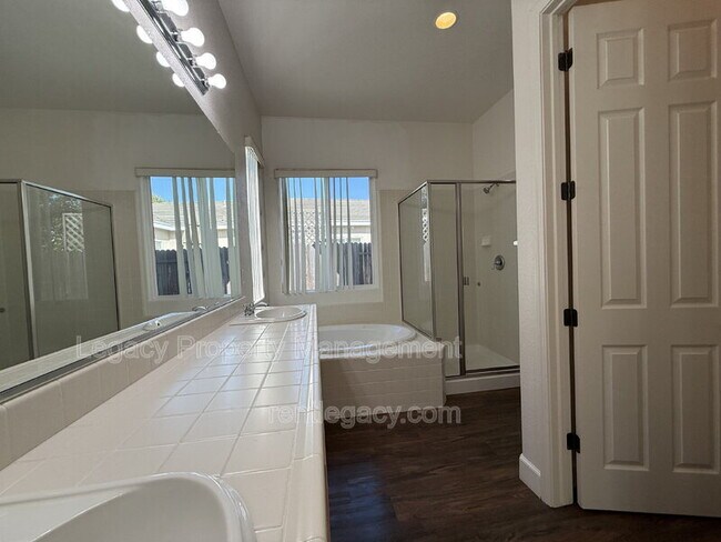 Building Photo - 1700 Charm Way