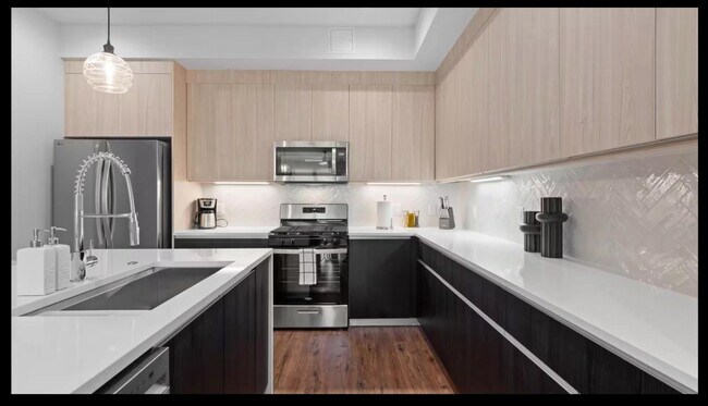 Building Photo - 5515 Humming Bird Ln