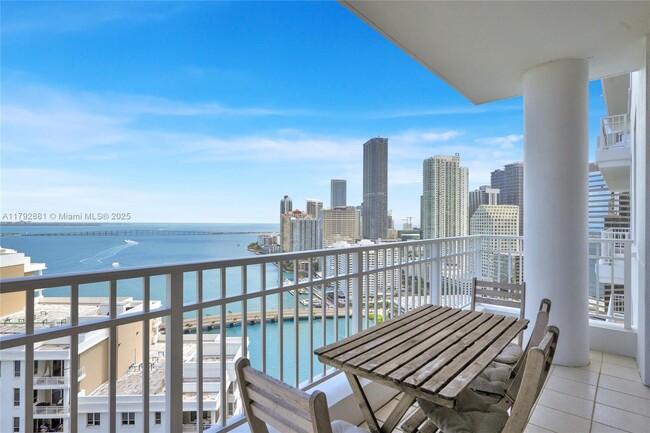 Primary Photo - 801 Brickell Key Blvd
