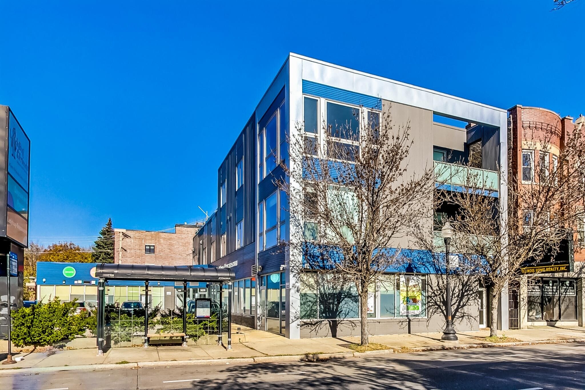 Building Photo - 3620 W Irving Park Rd