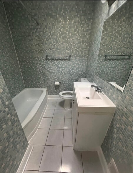 Building Photo - 6911 Gough St