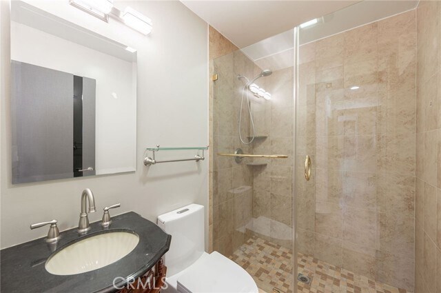 Building Photo - 3331 Oakmont View Dr