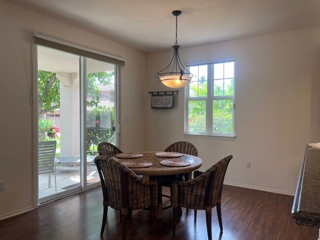 Building Photo - Live the Resort Life in this Furnished 2 Bedroom / 2 Bath Condo