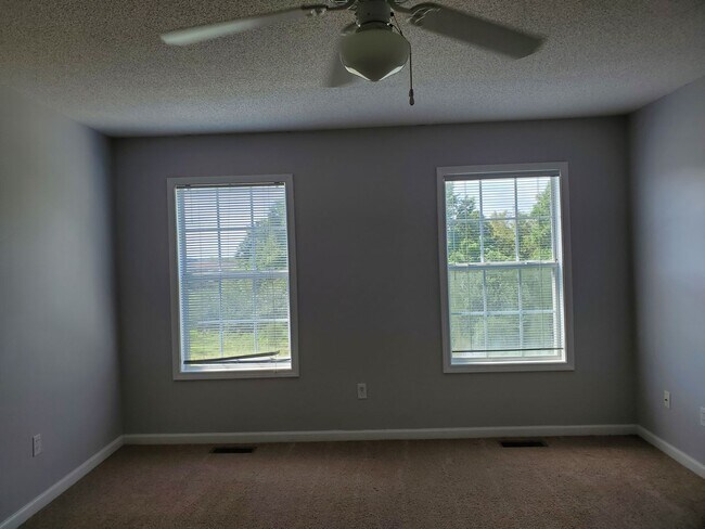 Building Photo - Dunwoody Subdivision!  Close to Ft. Novose...