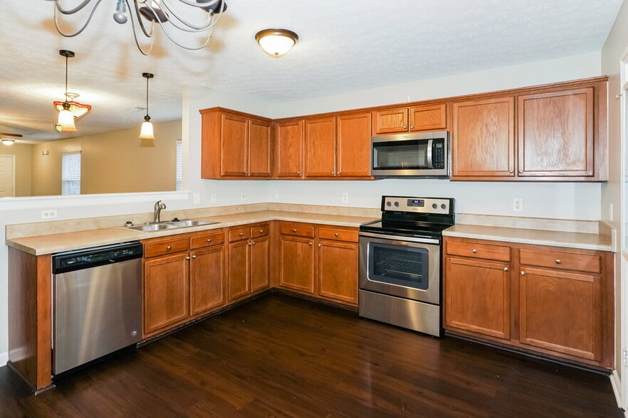 Building Photo - 3005 Fieldstone Ct