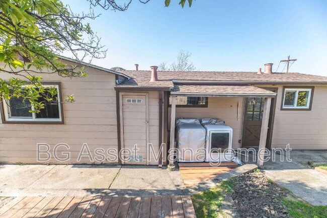 Building Photo - 950 Kelvin Ct