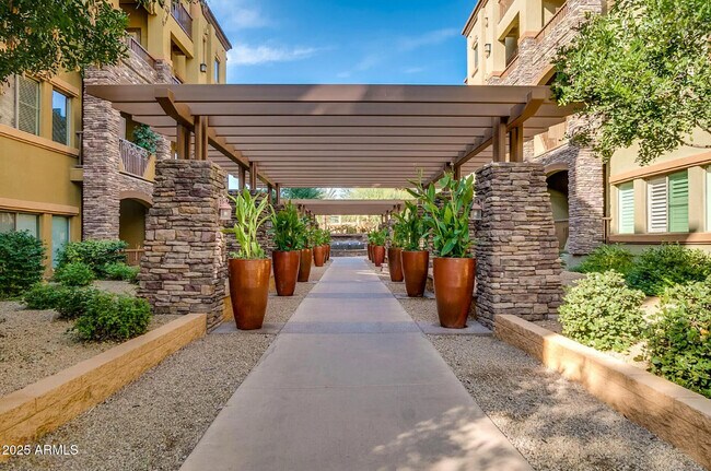 Building Photo - 5350 E Deer Valley Dr