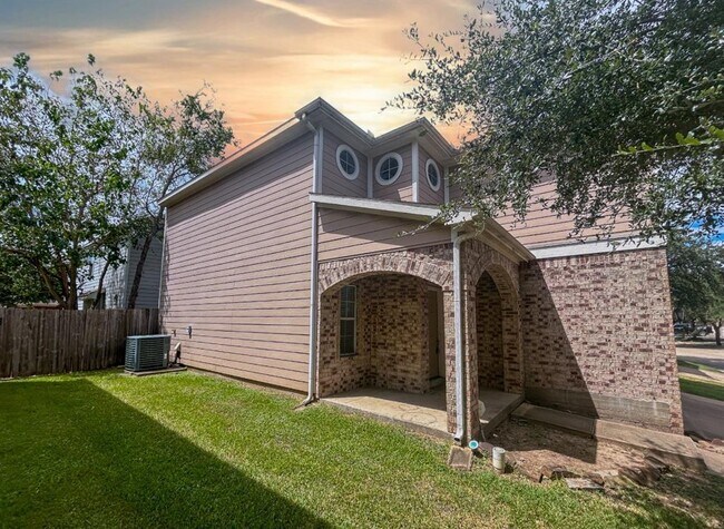 Building Photo - 3726 Ashford Villa Ln