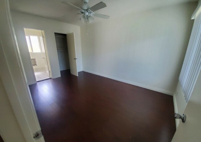 Primary Photo - 2320 Glendale Blvd