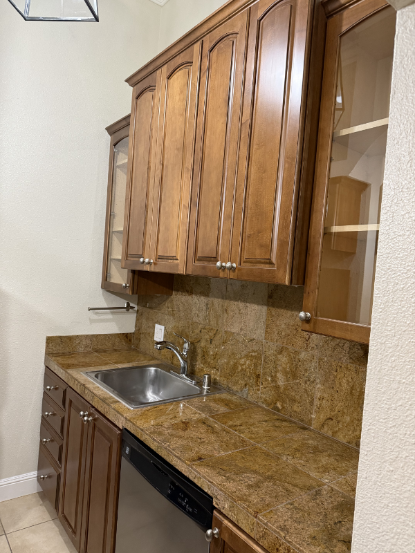 Building Photo - 370 N Civic Dr